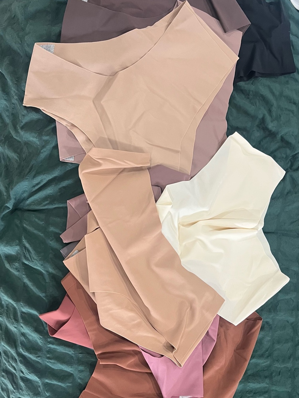 Seamless High-Rise Nude / multi color panties 11 pairs